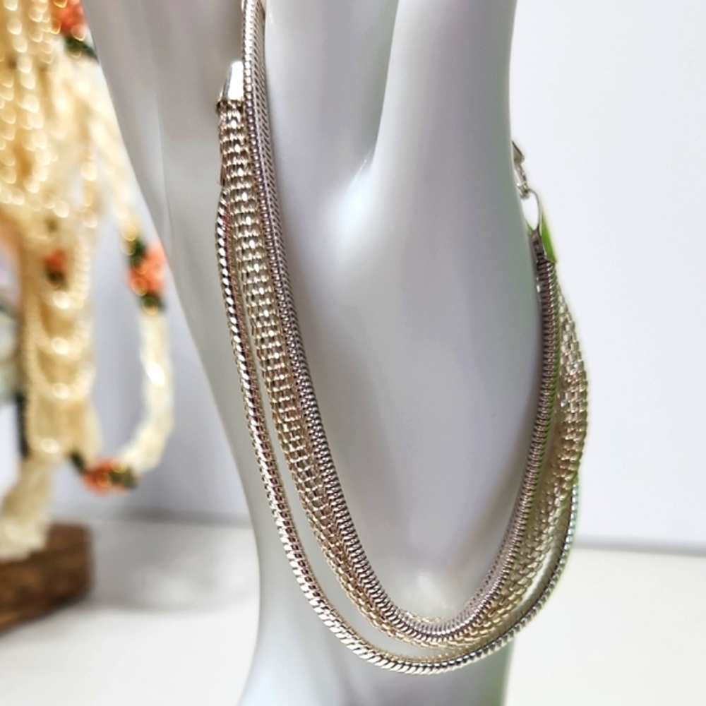Elegant Multi-strand Silver-tone Bracelet - Picture 3 of 7
